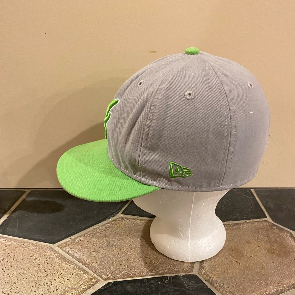 New Era Gray and Neon Green Atlanta A-Logo Snapback Hat - Picture 4 of 8